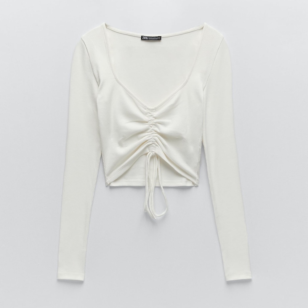 Cropped Long Sleeve with bow in the front